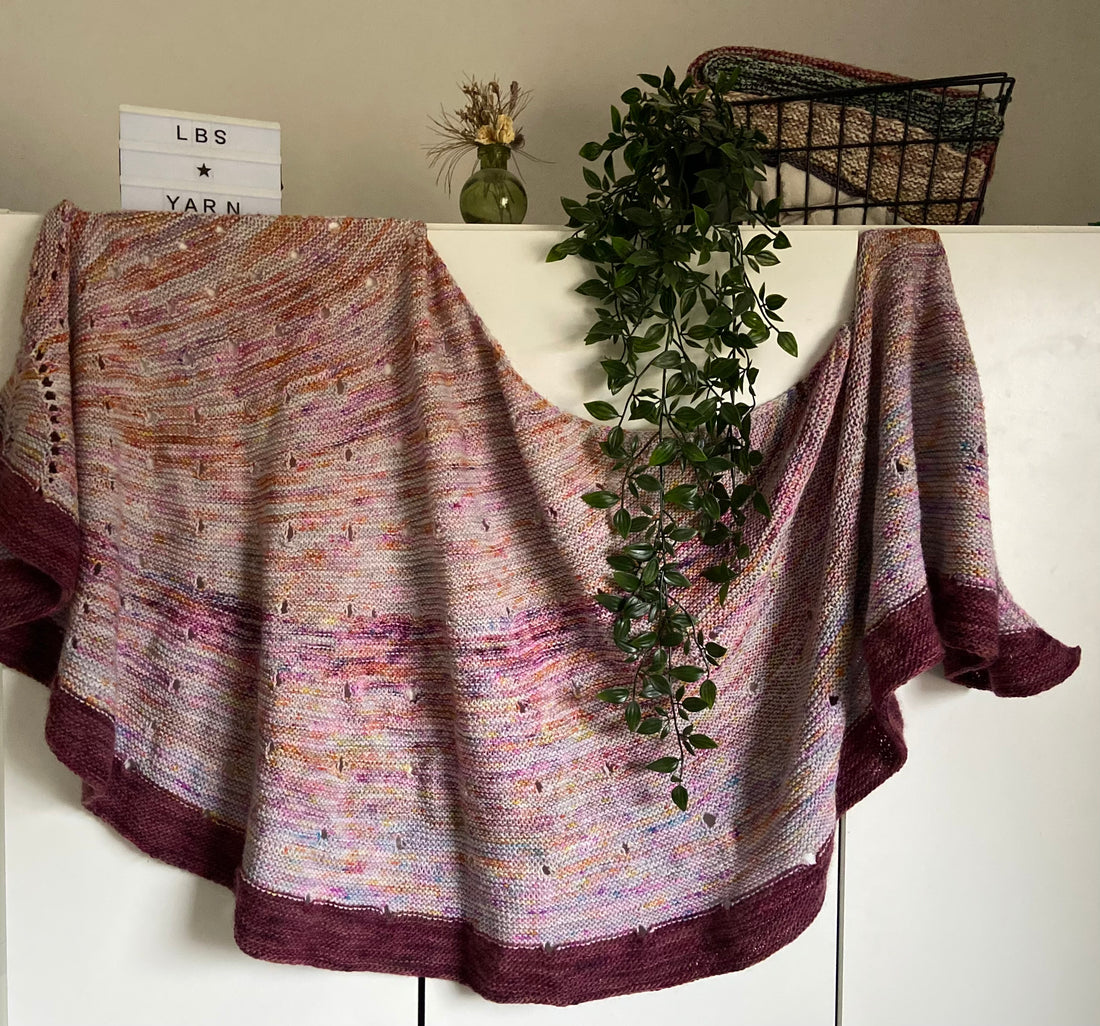 The Dotted Rays Shawl - A Pattern Review